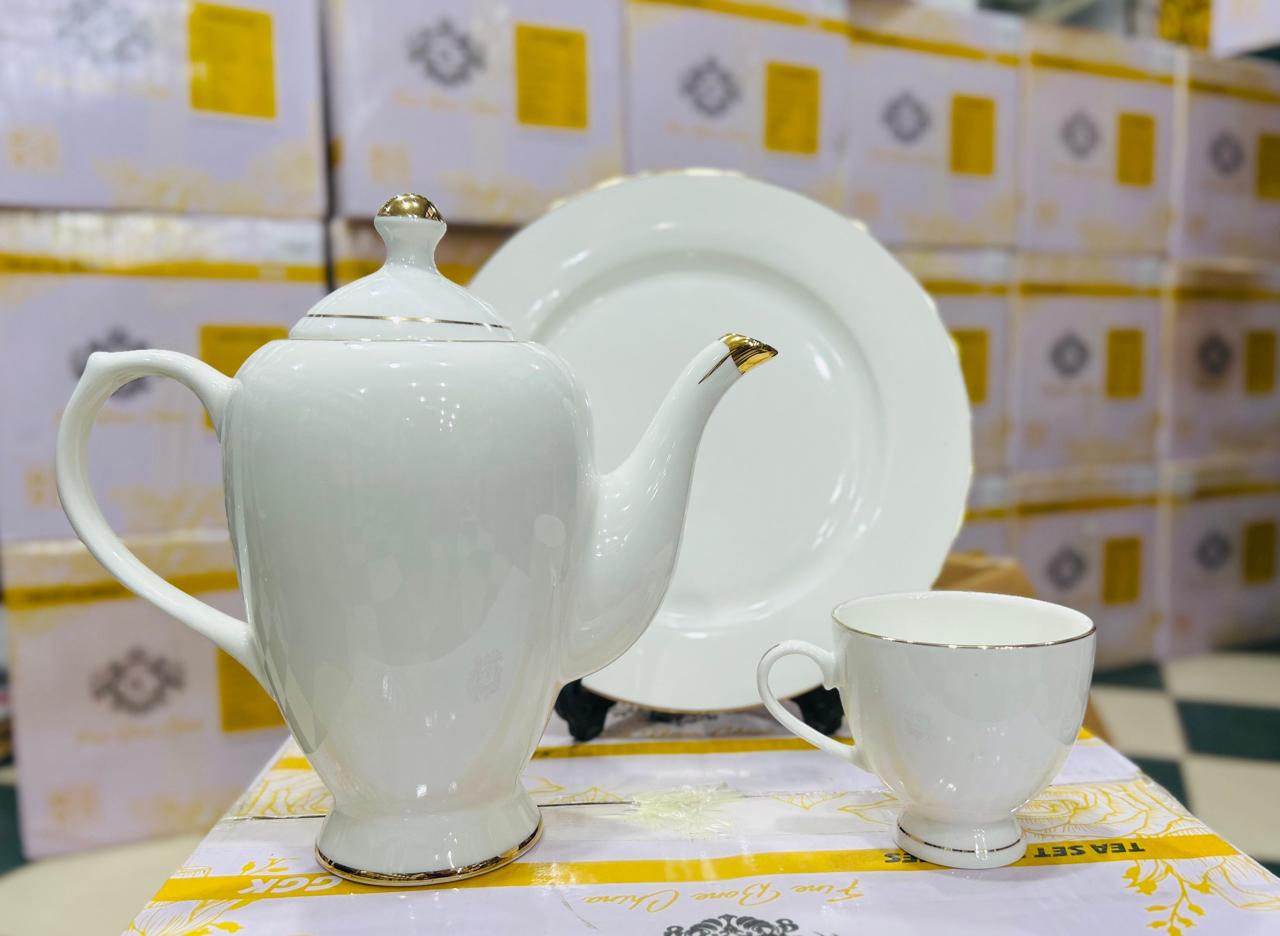 24-Piece Bone China Tea Set – Complete Service for 6 with Cups, Saucers, Teapot & More