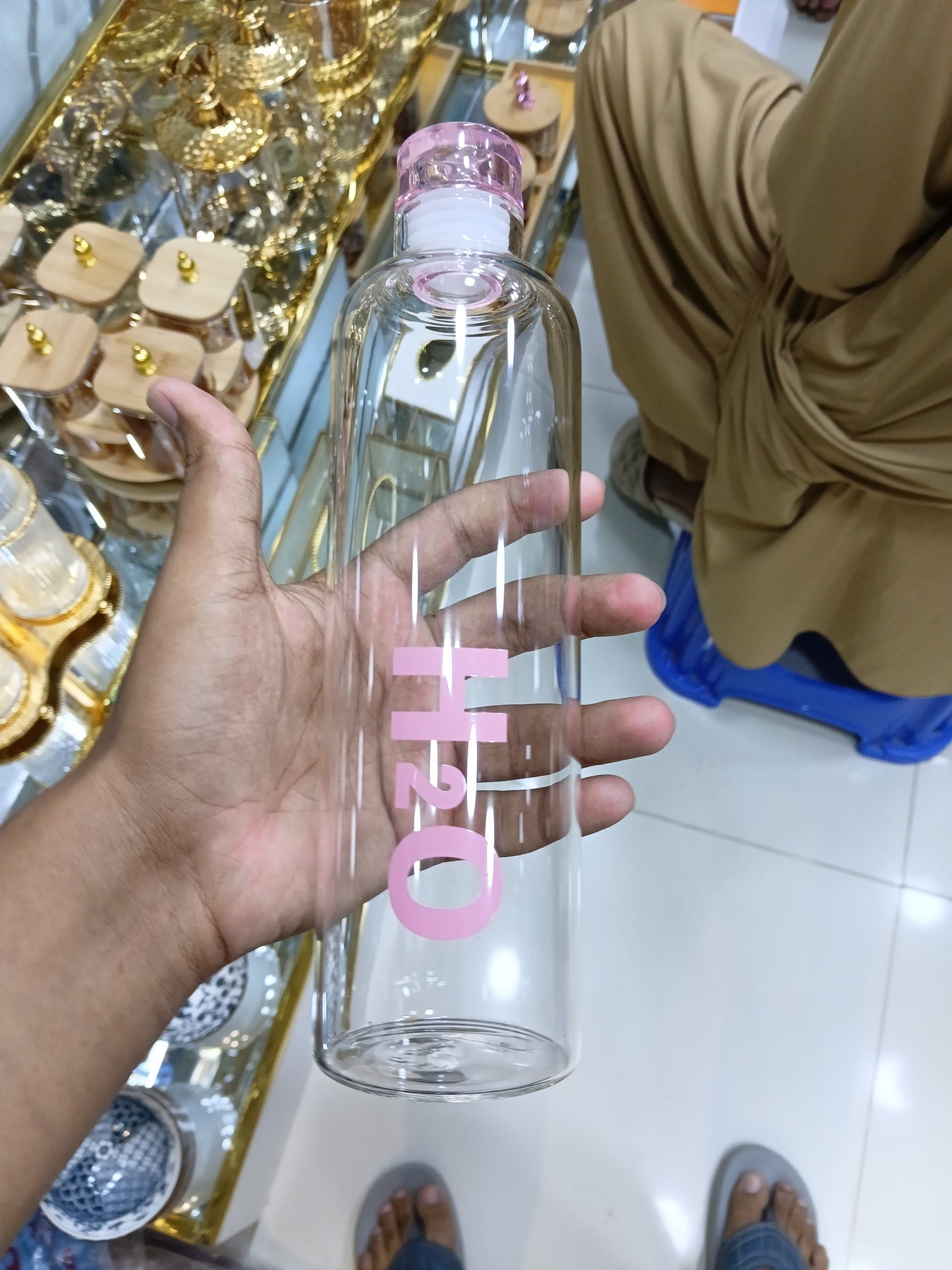 Glass H2O Water Bottle (8-9) – Clear Beverage Bottle with Pink Airtight Cap