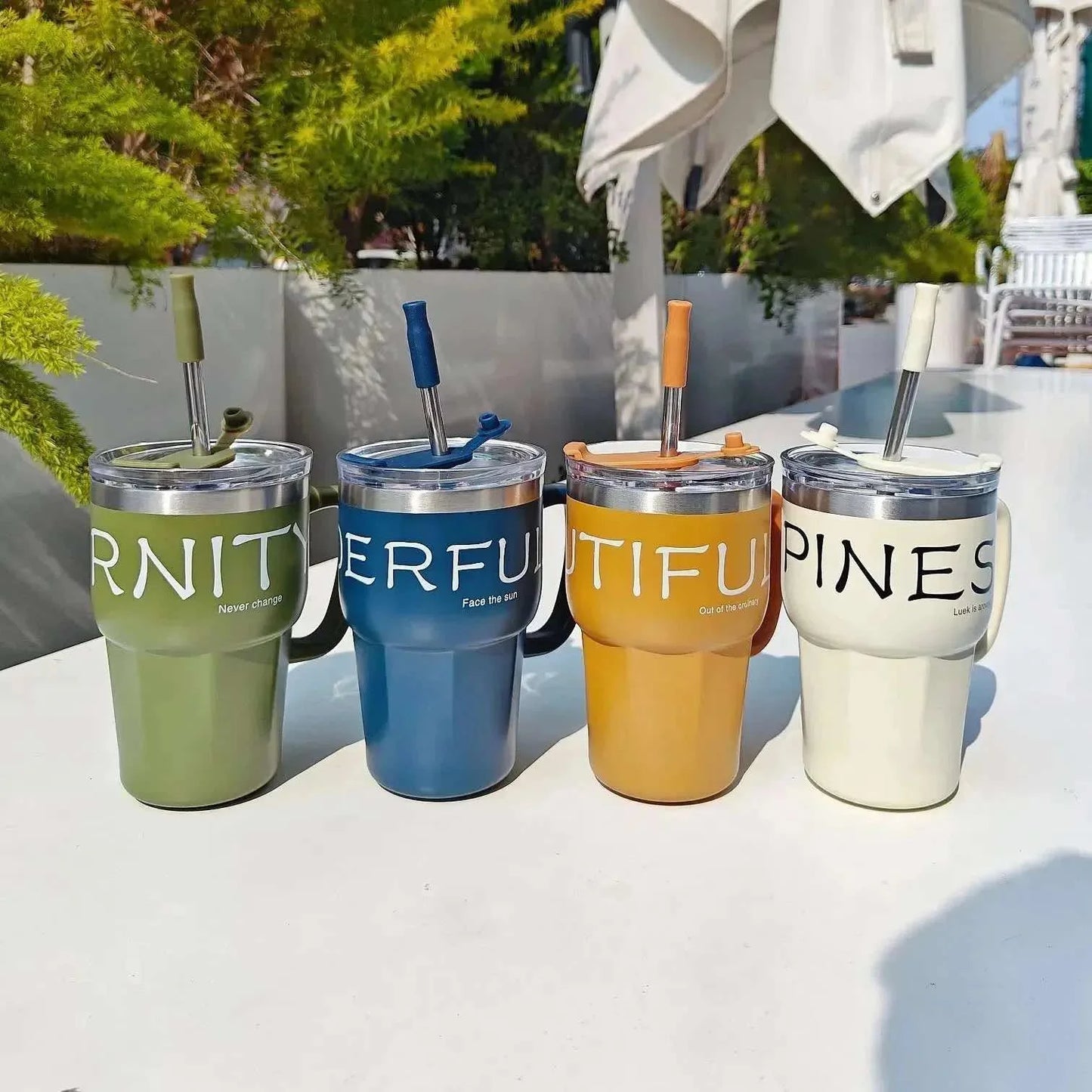 600ml Coffee Tumbler with lid and Straw