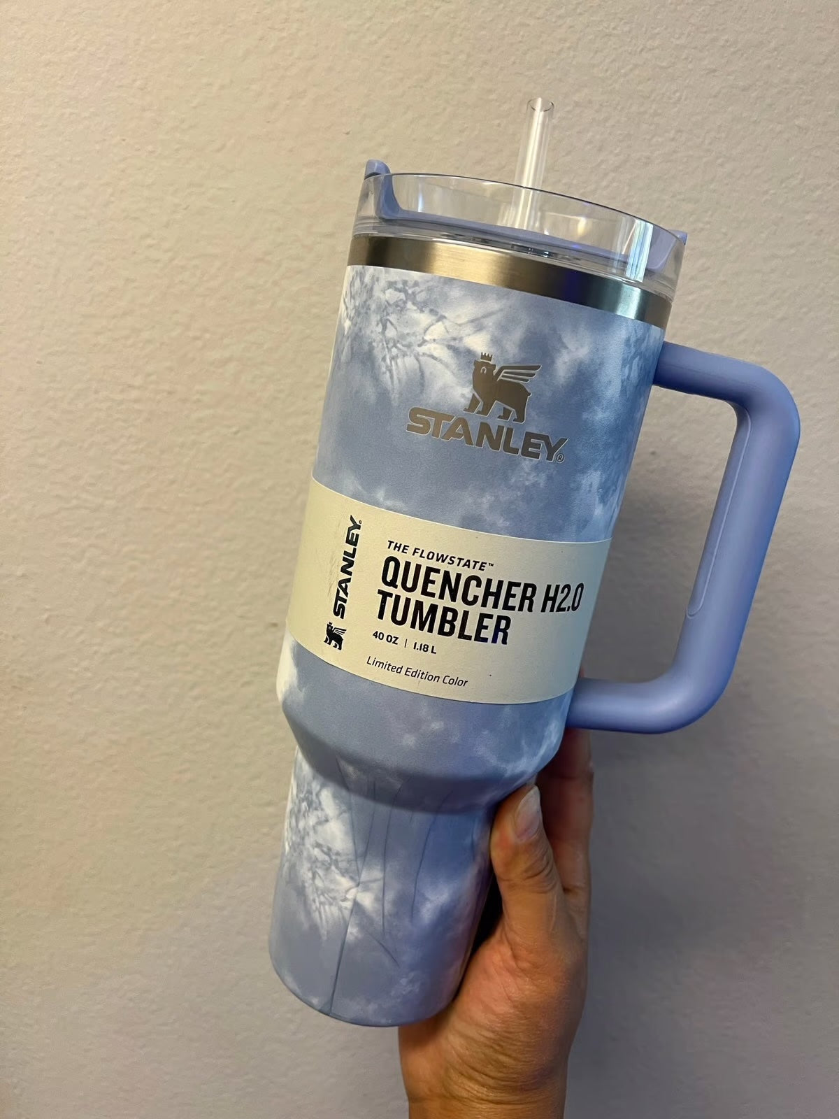 Stanley The Quencher H2.0 FlowState™ Tumbler | 40 OZ | Tie Die Blue