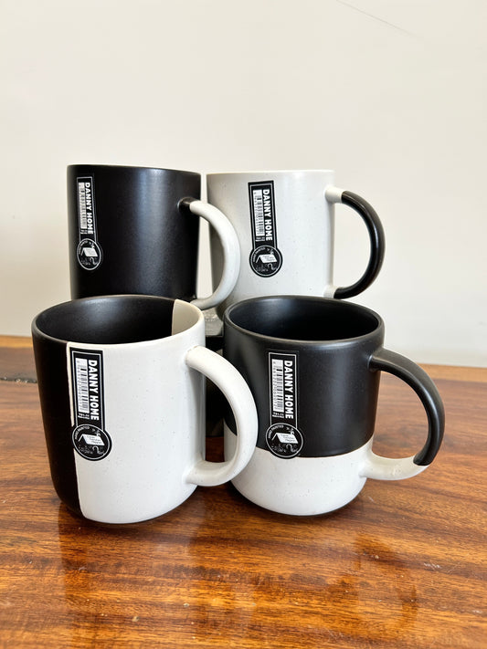Danny Home Black White Mugs 4Pcs