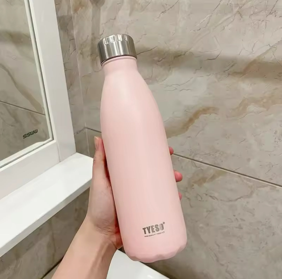 TYESO Orignal Stainless Steel Insulated Water Bottles For Hot And Cold Beverages 750ml And 1000ml
