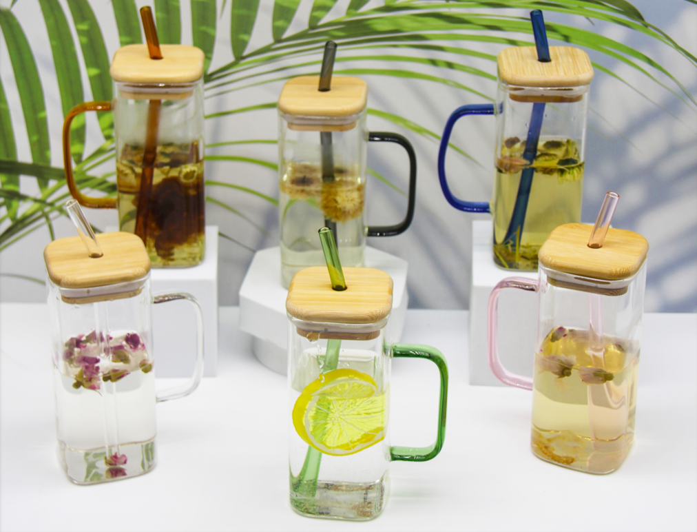 Glass Sipper with Bamboo Lid – Eco Friendly Drinking Glass with Straw