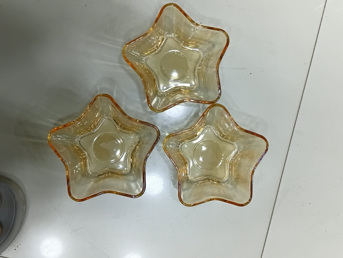 Amber Glass Dessert Bowls (8-5) – 6-Piece Star-Shaped Fruit & Ice Cream Dishes