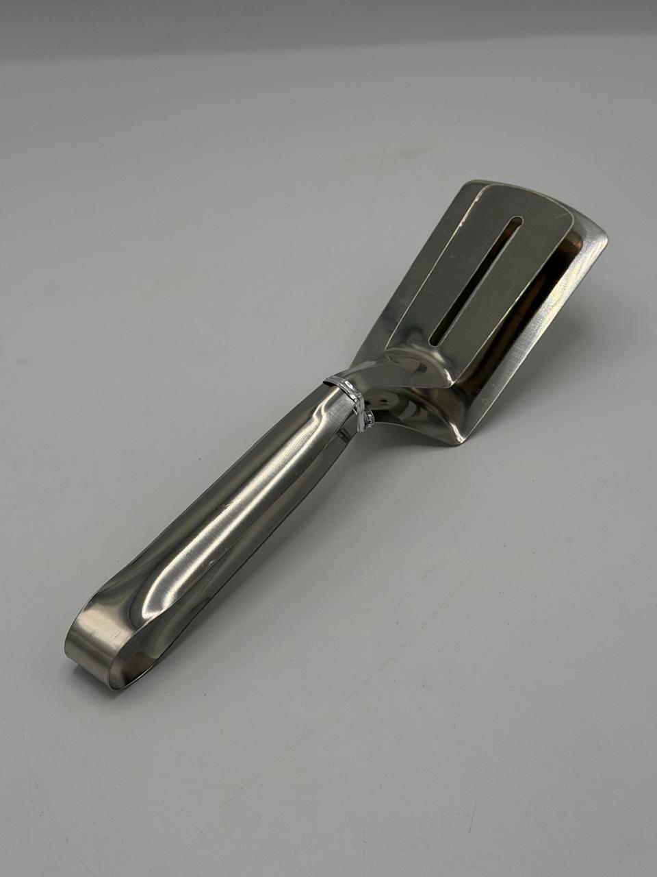 Stainless steel slotted turner