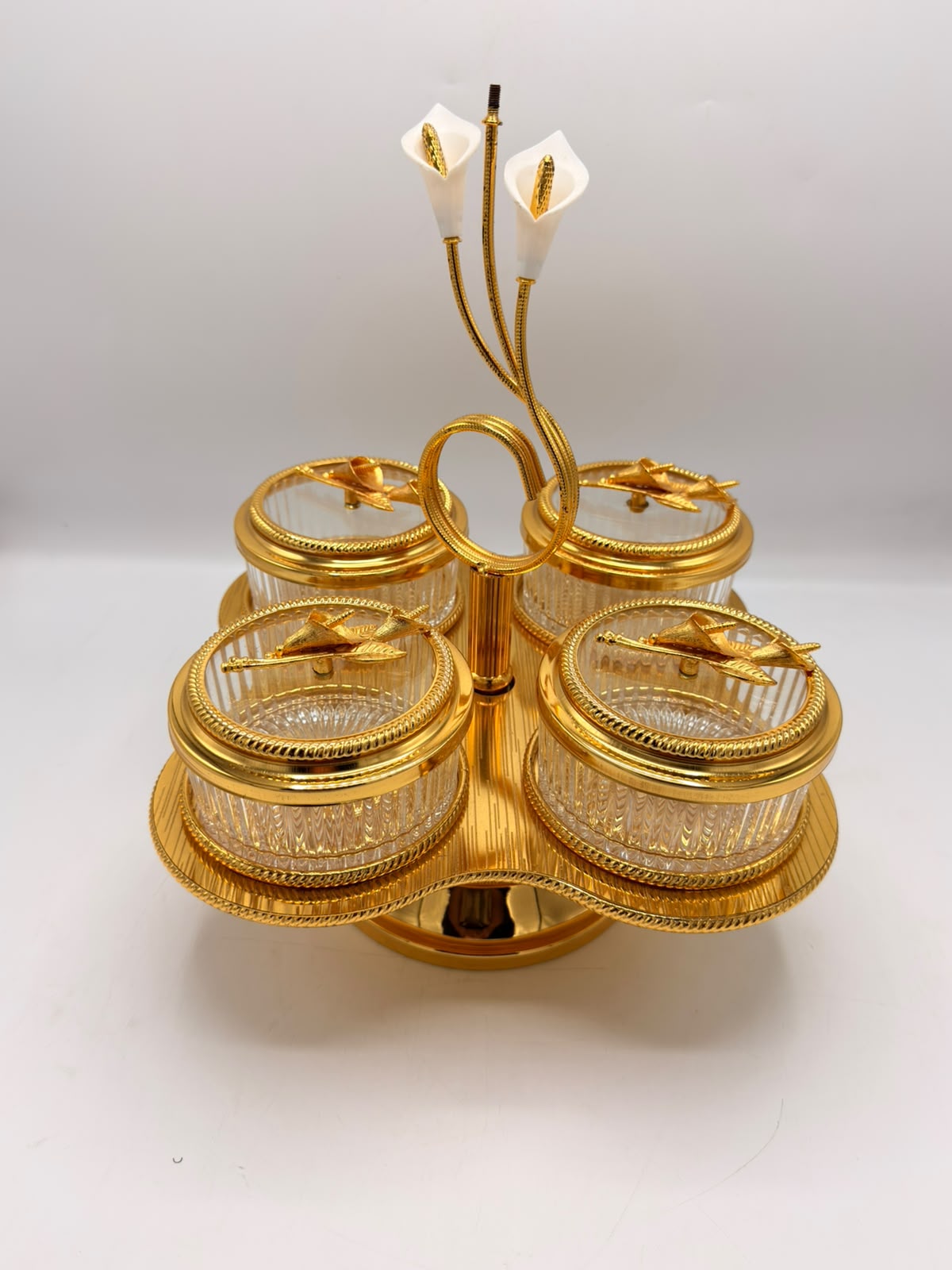 360° Revolving Dry Fruit Tray 4PCS – Rotating Snack Box with Lid & Compartments