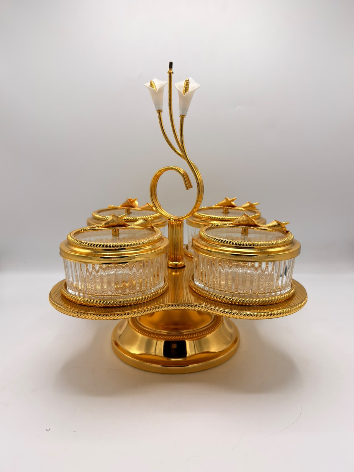 360° Revolving Dry Fruit Tray 4PCS – Rotating Snack Box with Lid & Compartments
