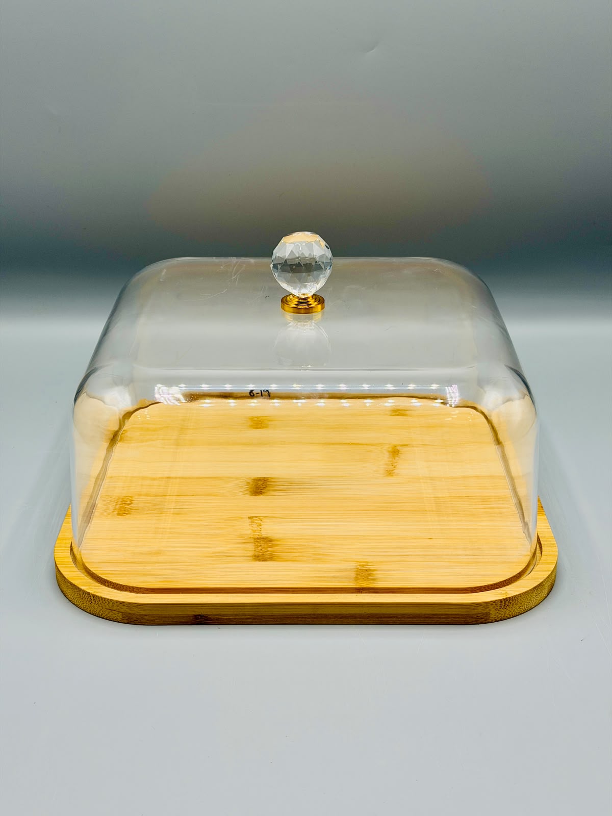 Crystal-Knob Bamboo Cake Dome