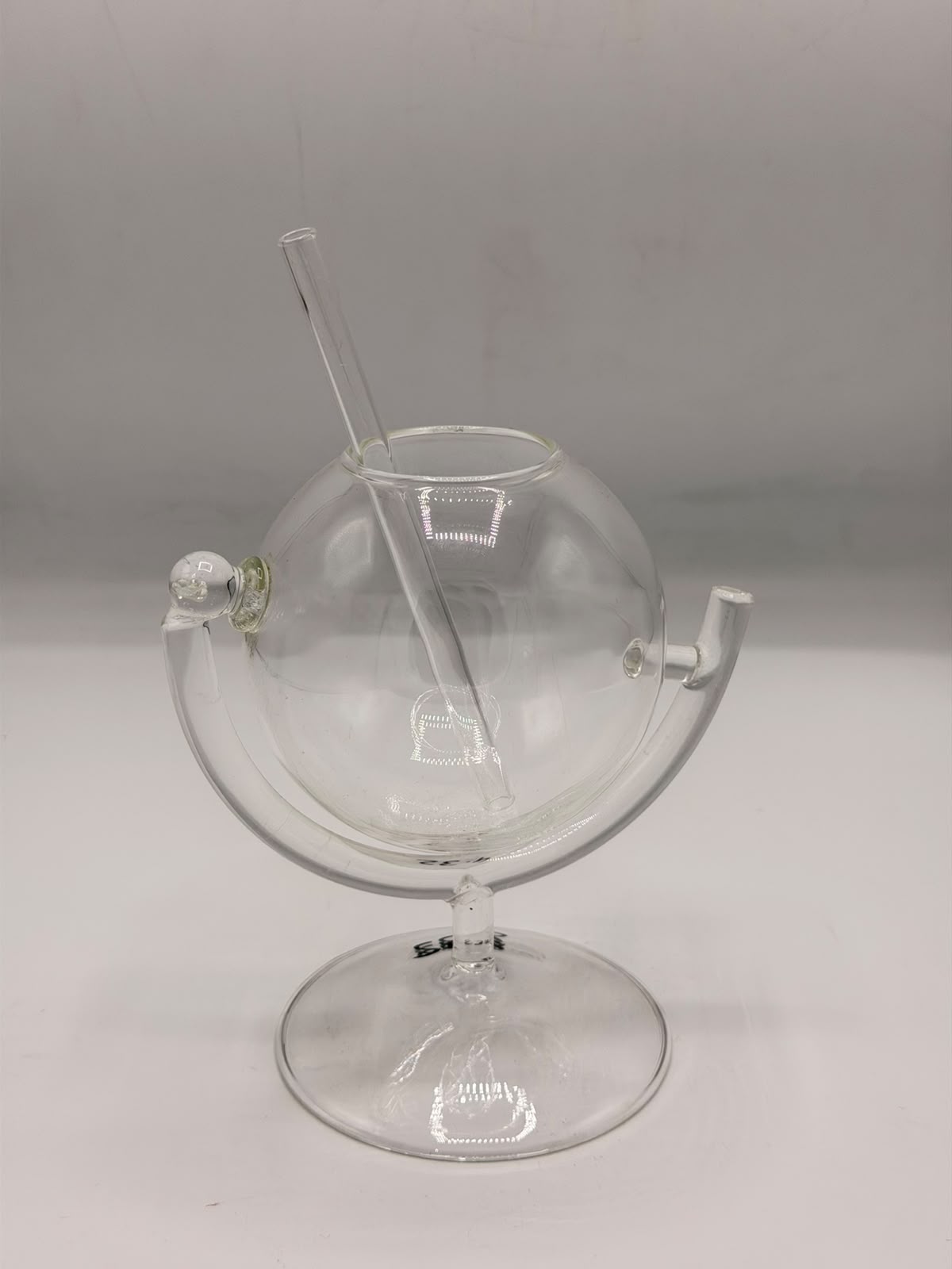 Globe Shape Glass Sipper (300ml)
