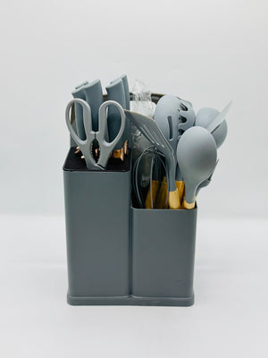 Knife set with silicone kitchen utensils