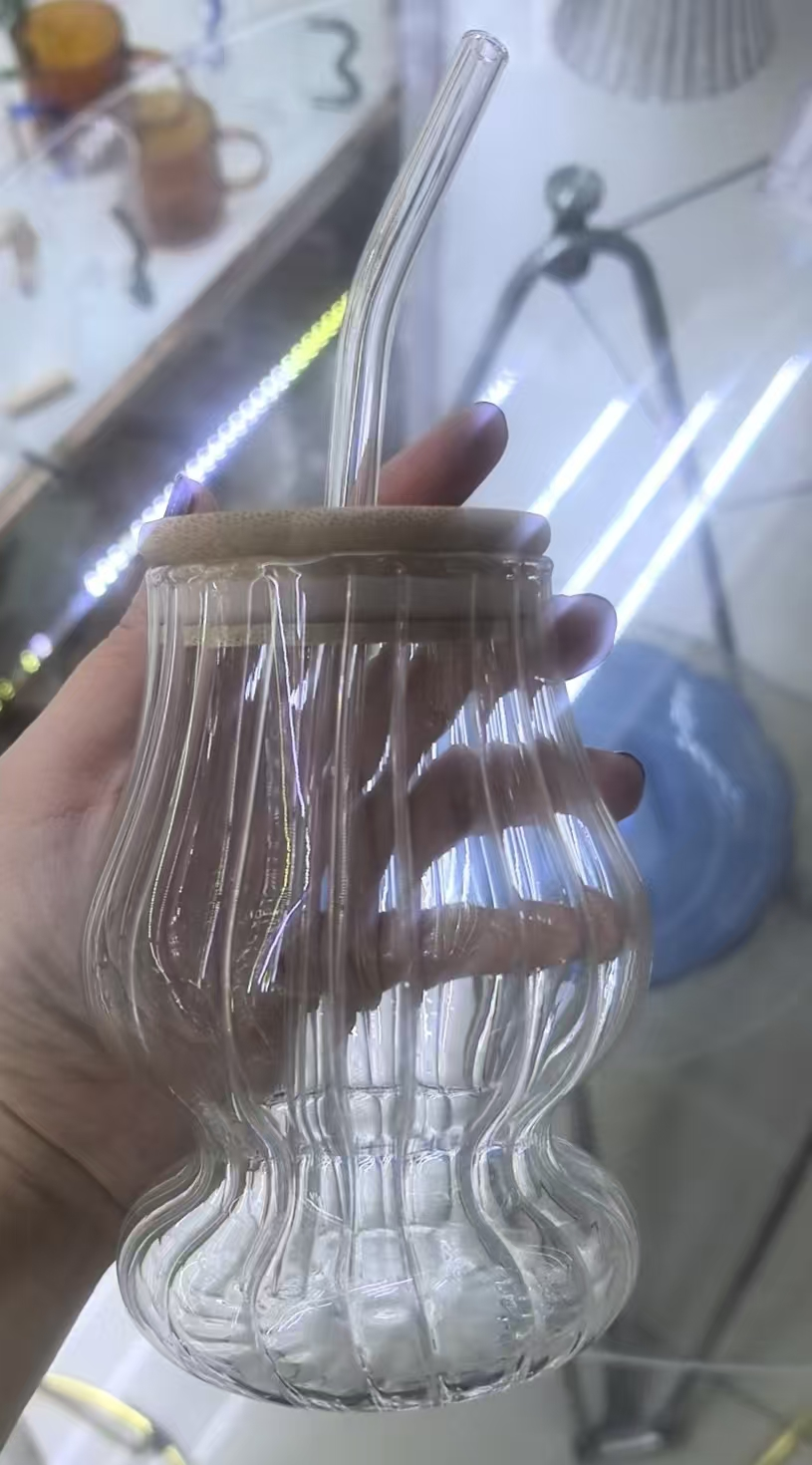 Glass Sipper Glass with Straw – Stylish Drinking  with Lid